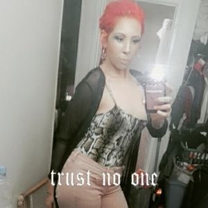 Meet your Posher, Lace